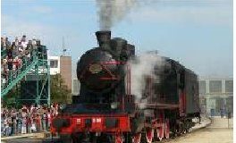 Nostalgie pur in Ungarn! Durch die Winterlandschaft mit dem Luxuszug