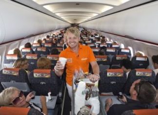 Prominenter Praktikant bei easyJet
