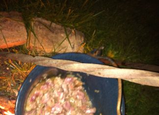 Rezept: Pusztagulasch am Wochenende im Kessel!