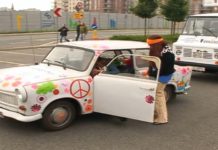 Witzige „Schrottrallye“ geht auch durch Ungarn