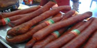 Schweinerei? Viel los beim Wurstfestival in Komló am Wochenende