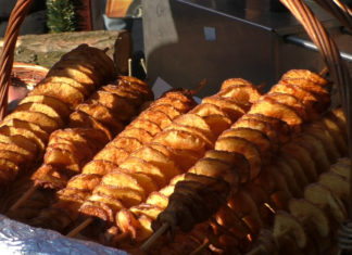 Ungarische Kartoffelchips handgemacht