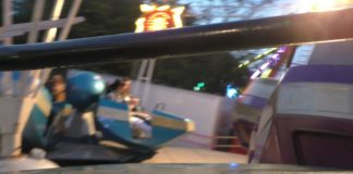 Rasantes bewegtes Bild aus ungarischem Fahrgeschäft!