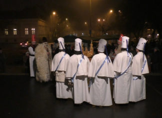 Schöne Weihnachtstraditionen in Ungarn