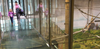 Ostungarischer Zoo Nyiregyháza mit gläsernem Elefantenhaus