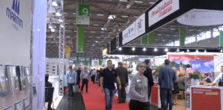 RDA Bus- und Gruppenreisemesse Köln: Sogar Reisebusangebote zu ungarischen Zahnkliniken!