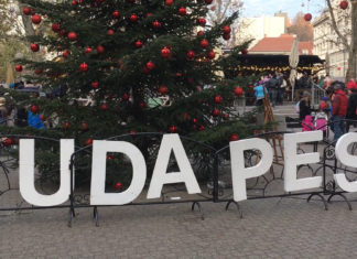 Der 20. Advent- und Weihnachtsmarkt hat heute in Budapest eröffnet