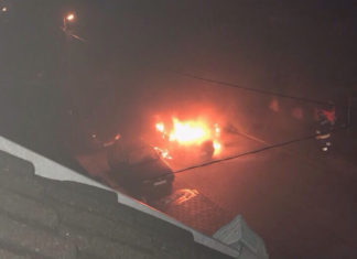 Glück im Unglück! Frau rettet sich aus brennendem PKW in Györ!