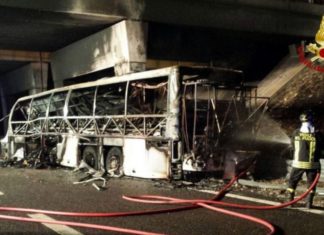 Ungarn unter Schock! Ungarischer Bus verunglückt in Italien! 16 Tote! Orbán fordert sofortige Aufklärung