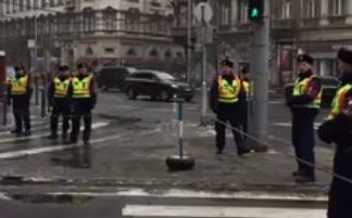 Putin in Budapest angekommen: Strassen gesperrt – Viel Polizei in der Stadt