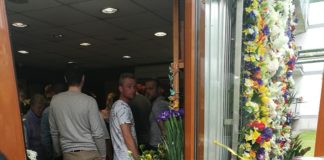 Ungarischer Valentinstag: Schlangestehen in Blumenläden