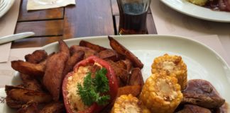 Calico Jack in Debrecen hat wieder Schweinelendchen auf der Karte