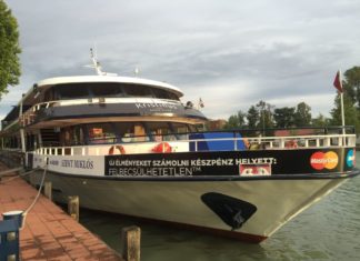 Mit dem Schiff von Baltonfüred nach Siófok und zurück – Ausflugstipp am Balaton