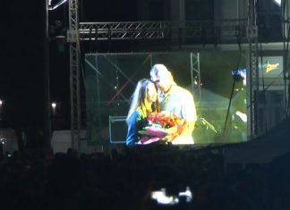 Spektakulärer Ungarischer Heiratsantrag vor über 30.000 Menschen!