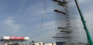 Gigantischer Sprungturm in der Donau zur Schwimm-WM in Budapest!