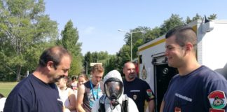 Sommercamp des Katastrophenschutzamtes in Györ: Hier können Kinder löschen, retten, bergen!