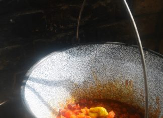 Gutes im Kessel – Lecsó oder Gulasch?