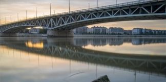 80 Jahre Petőfi-Brücke in Budapest