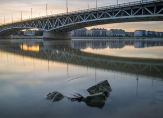 80 Jahre Petőfi-Brücke in Budapest