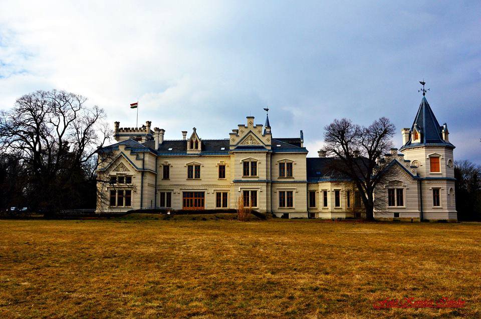 Ein DisneySchloss in Ungarn Reisemagazin & Aktuelle