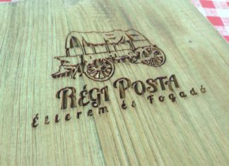 Das Restaurant Régi Posta mitten in Debrecen mit uralter Geschichte