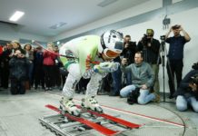 Edit Miklós testet im Audi Hungaria-Windkanal