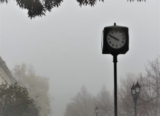 9 von 10 Ungarn sind gegen die Zeitumstellung