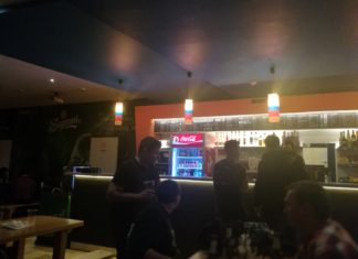 Party machen mit den Studenten – Üveges in Györ