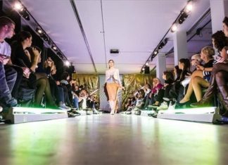 Modenschau an der Moholy-Nagy-Universität der Künste