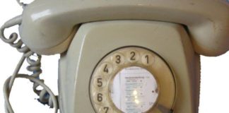 „Ungarische” Weihnachtsgeschenke: Telefon(zentrale)