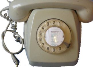 „Ungarische” Weihnachtsgeschenke: Telefon(zentrale)