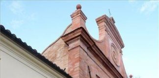 Ungarn baute Kirche in Italien wieder auf