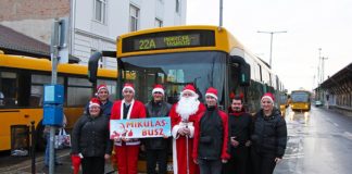 Santa war in Györ mit dem Bus unterwegs!