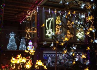 Mehr als 40.000 Lichter: Das wohl verrückteste Weihnachtshaus Ungarns