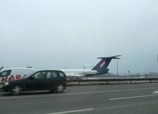 Schnappschuss: Malév-Nostalgie an der Autobahn