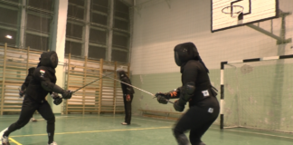 Eine deutsche Tradition in Ungarn: Schwertkampf in Györ