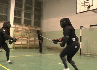 Eine deutsche Tradition in Ungarn: Schwertkampf in Györ