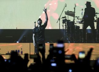 Konzert von Enrique Iglesias in der Papp László Budapest Sportarena