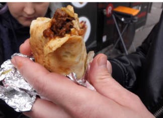 Pfannkuchen mit Gulasch!? Das etwas andere Streetfood