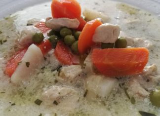 Spezieller Gewürz-Trend: Estragon-Hühnchen-Suppe