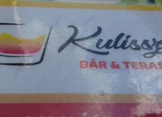 Kühlende Getränke in der Nähe des Theaters – Kulissza Bar und Terrasse Gyor