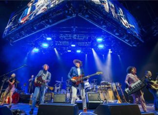 Indie-Rock Band mit großer Show in Budapest!