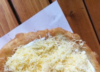 Schmeckt der Langos am Balaton am besten?