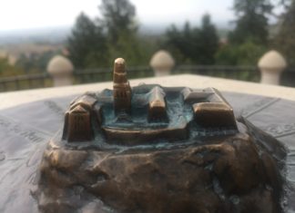 Pannonhalma mal ganz klein