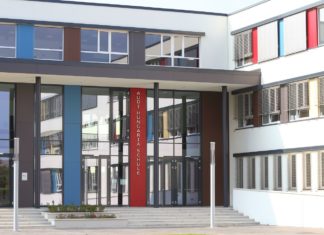 Berufliche Bildung an der Audi Hungaria Schule