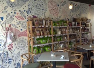 Gesund schlemmen im Vital Café und Bistro in Györ.