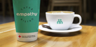 Das Ungarische Rote Kreuz eröffnet ein Café in Budapest