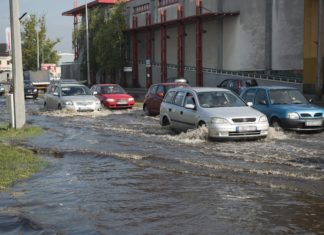 Unwetter mit Überschwemmung in Nyíregyháza und Umgebung
