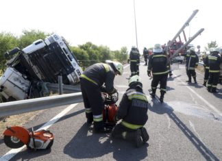 LKW stürzte in Miskolc um!
