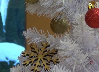 Ein neuer Trend am Weihnachtsbaum – Die Holz-Schnee-Flocke